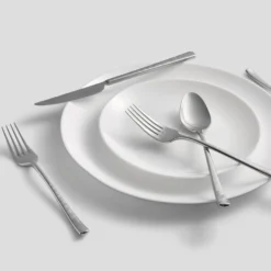 Almada 20-Piece Flatware Set