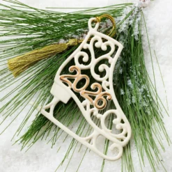 2026 A Year To Remember Skate Ornament