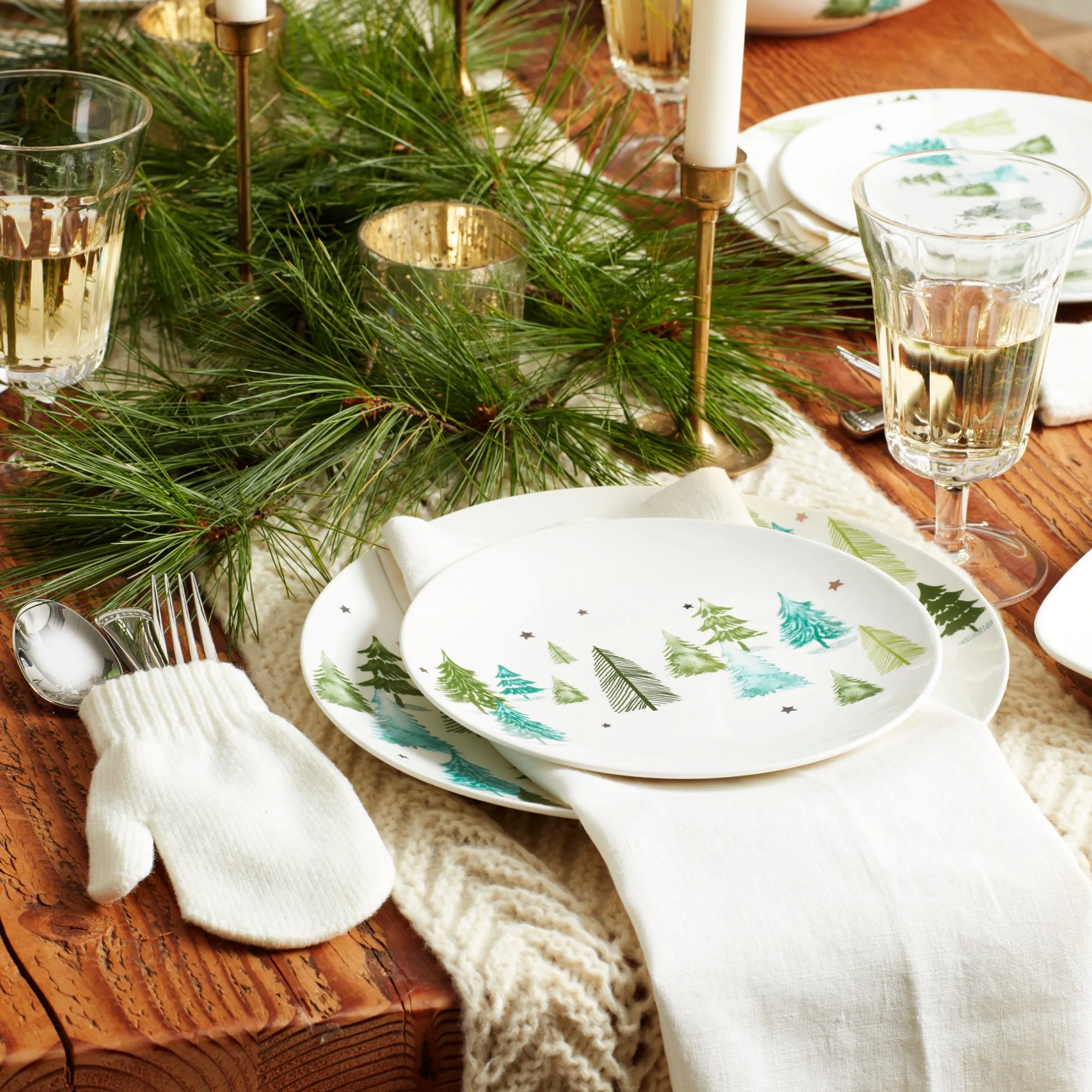 Balsam LaneTidbit Plates, Set of 4