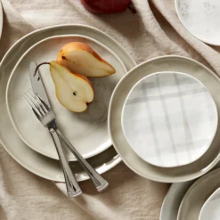 Bay Colors Grey Dinner Plates, Set of 4