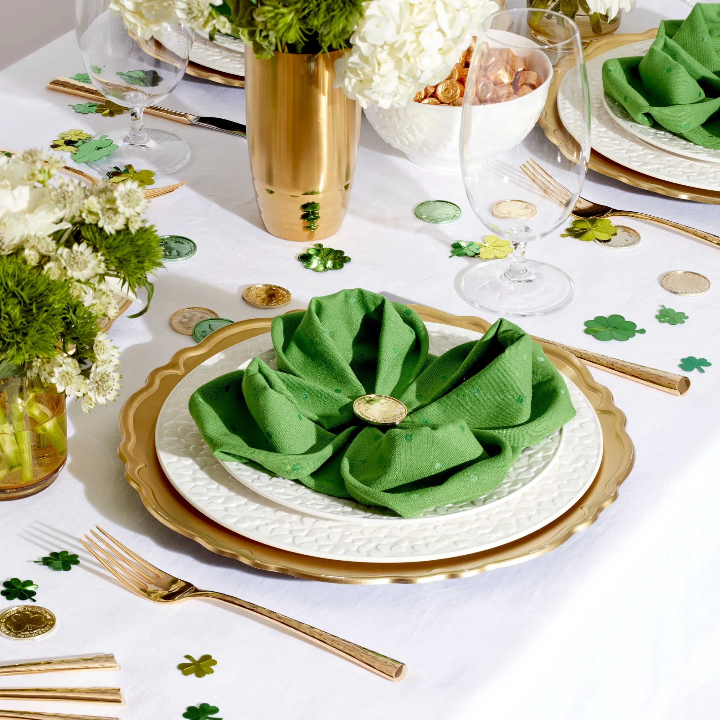 Blossom Lane Accent Plates, Set of 4