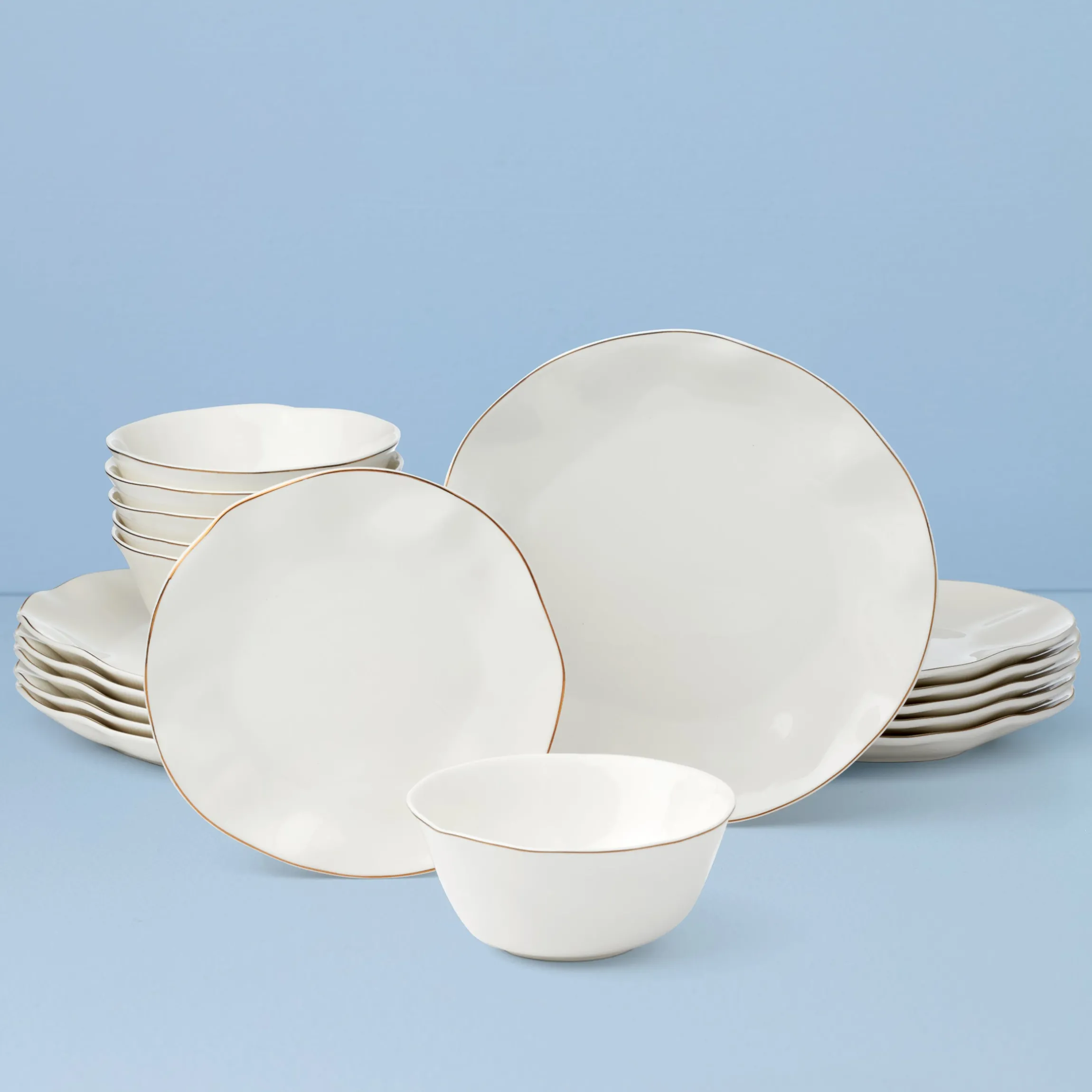Blue Bay White 18-Piece Dinnerware Set