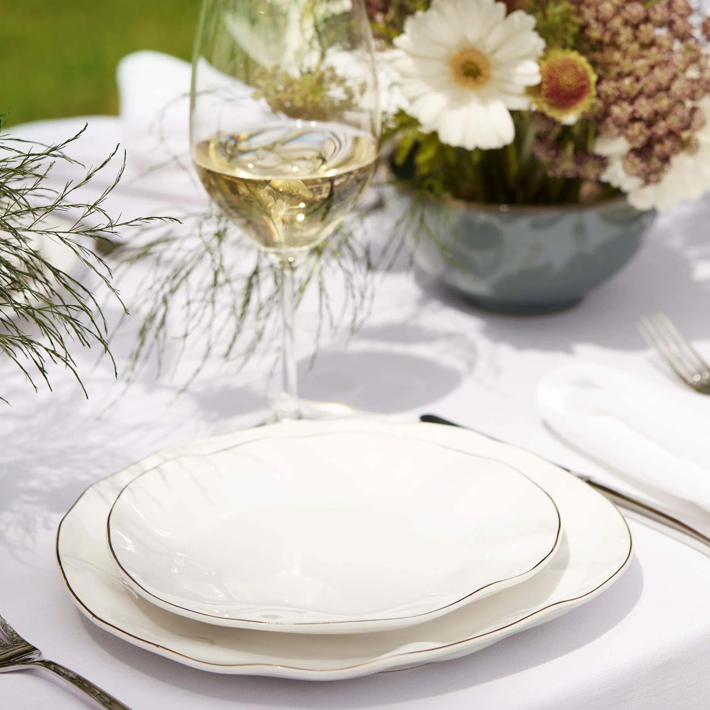 Blue Bay White 12-Piece Dinnerware Set