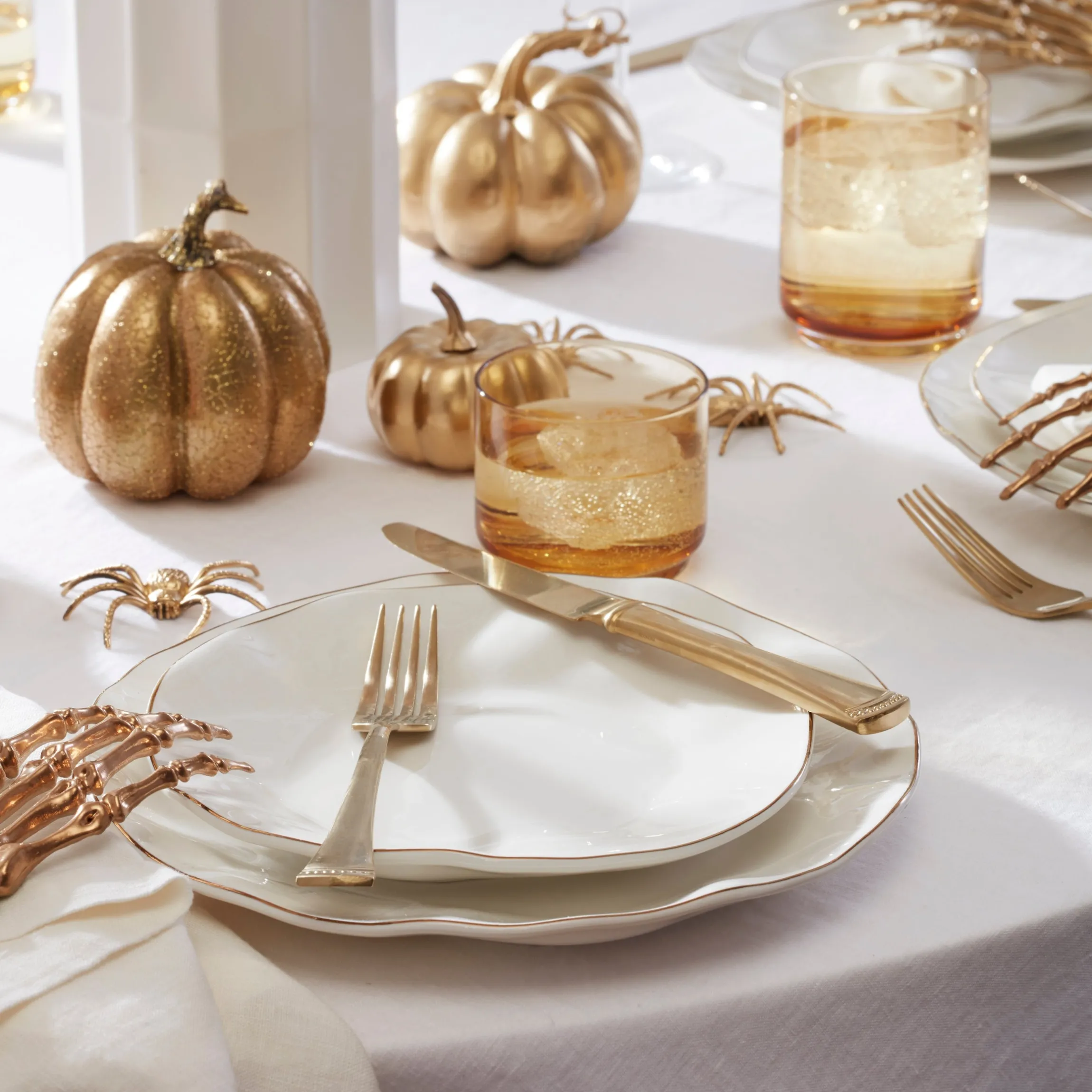 Blue Bay White 12-Piece Dinnerware Set