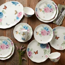 Butterfly Meadow Hydrangea Mugs, Set of 4