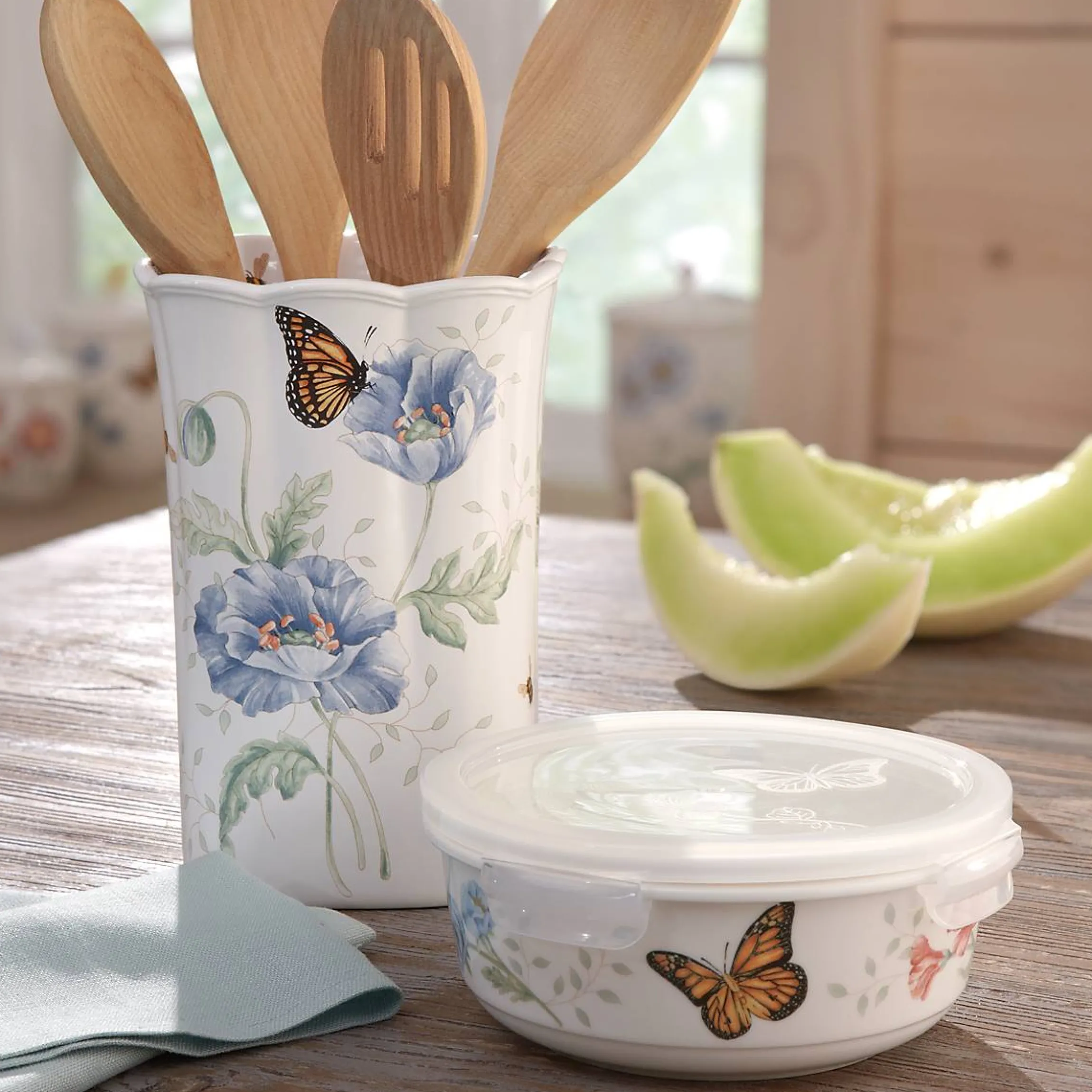 Butterfly Meadow Serve & Store Container