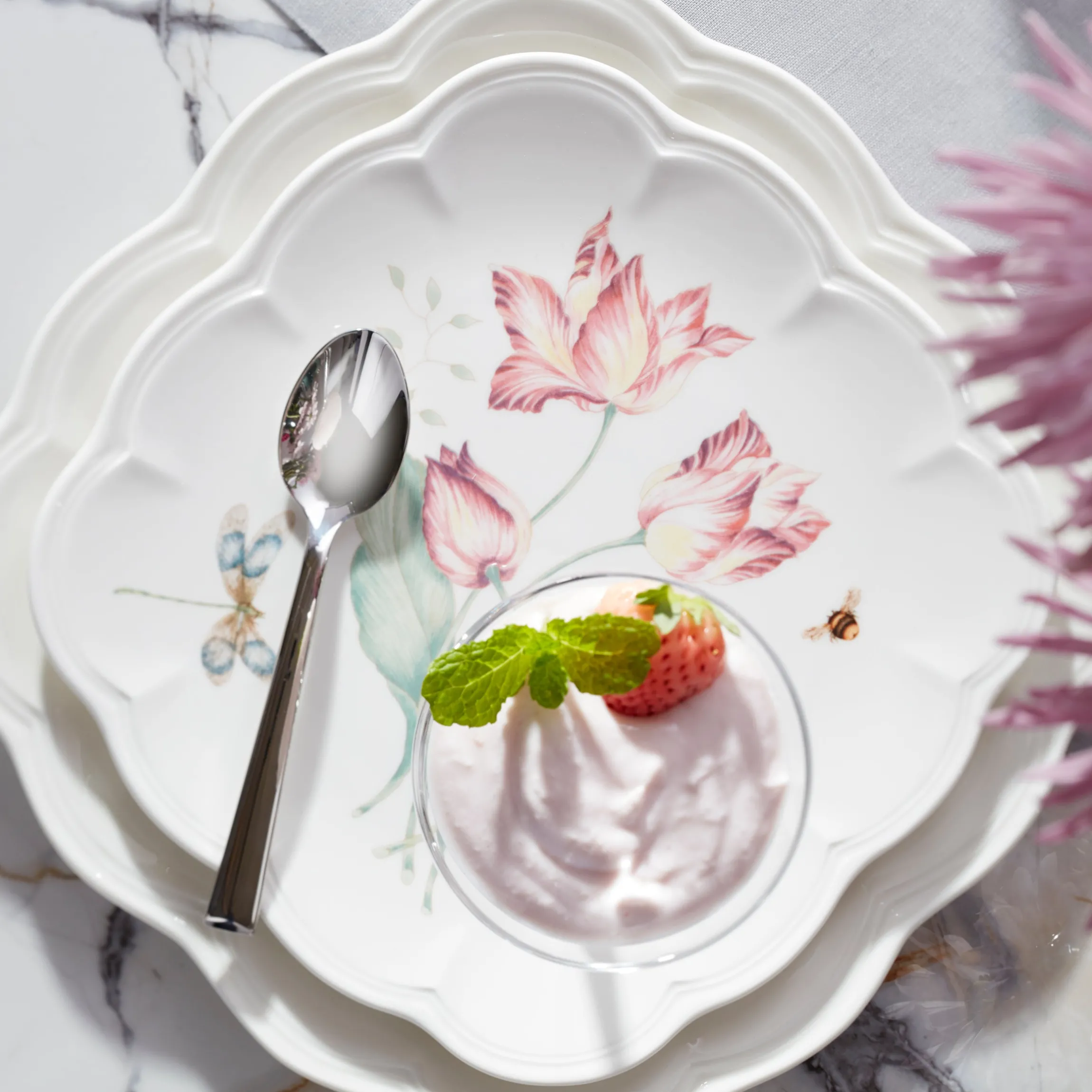 Butterfly Meadow Square 18-Piece Dinnerware Set
