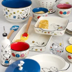 Chef Snoopy Covered Casserole Dish
