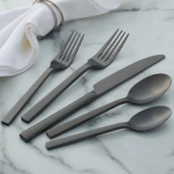 Chefs Table Midnight Matte 20-Piece Flatware Set
