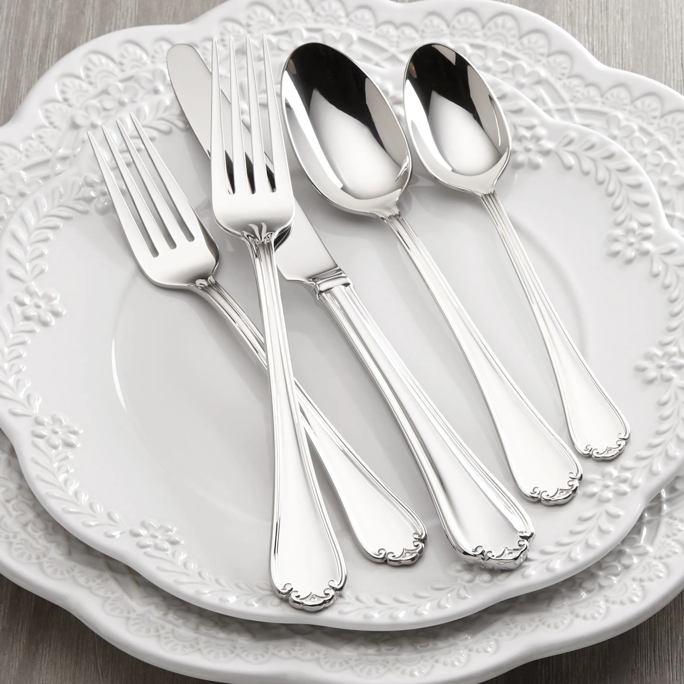 Chelse Muse 65-Piece Flatware Set