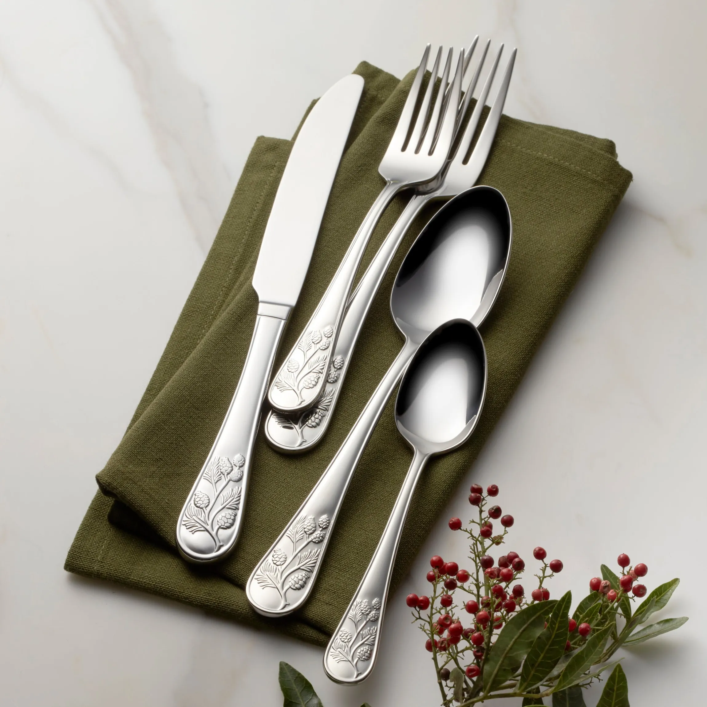 Chestnut Ridge 65-Piece Flatware Set