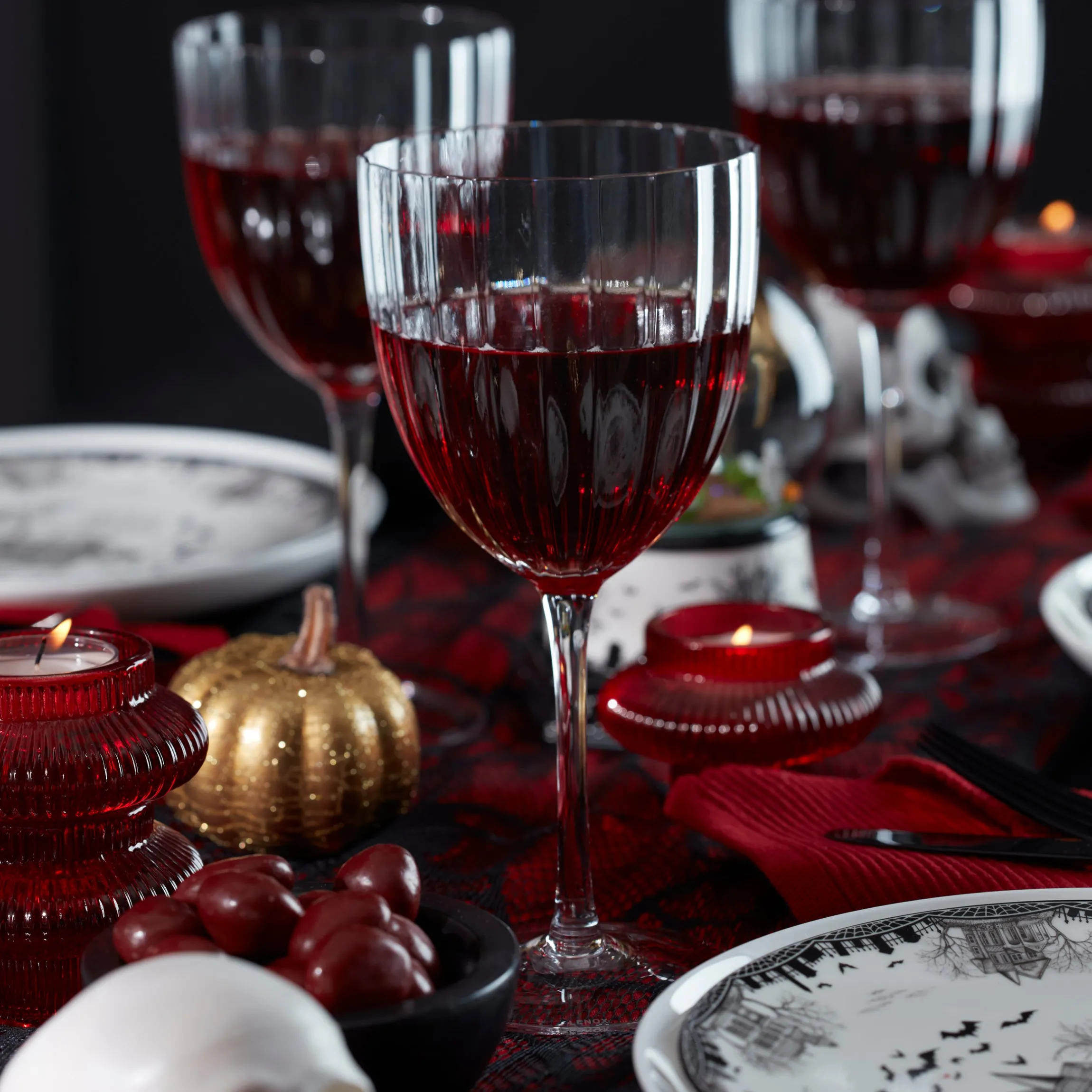 Curva All- Purpose Wine Glasses, Set of 4
