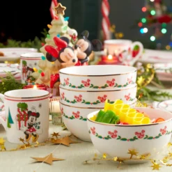 Disney Holiday 12-Piece Dessert Set