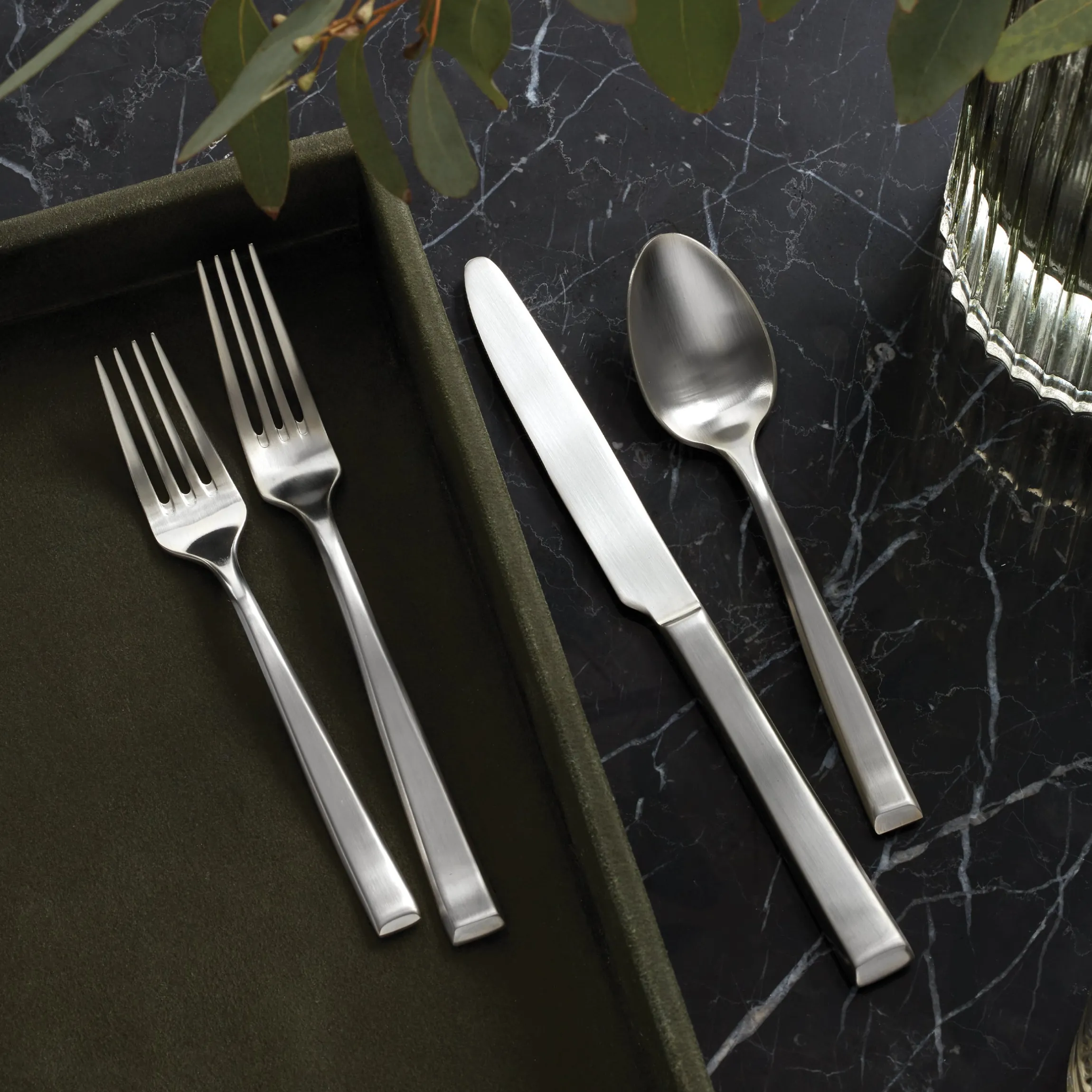 East End Satin 20-Piece Flatware Set