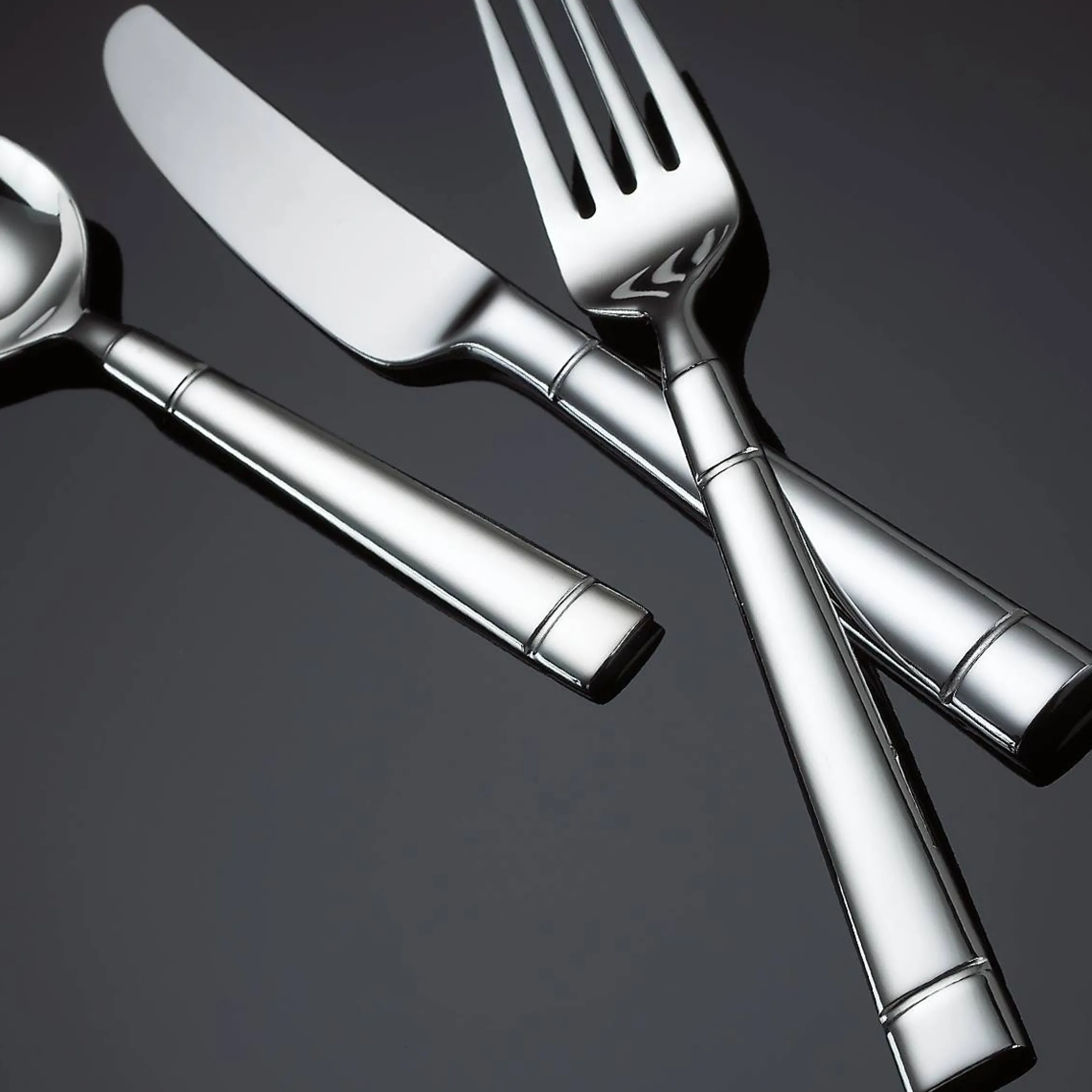 Fair Harbor 45-Piece Flatware Set