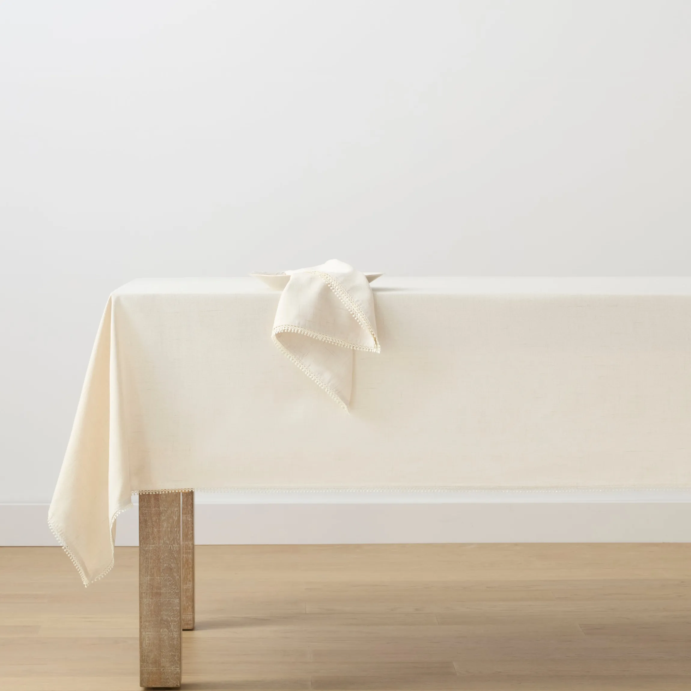 French Perle Natural 60x84 Tablecloth