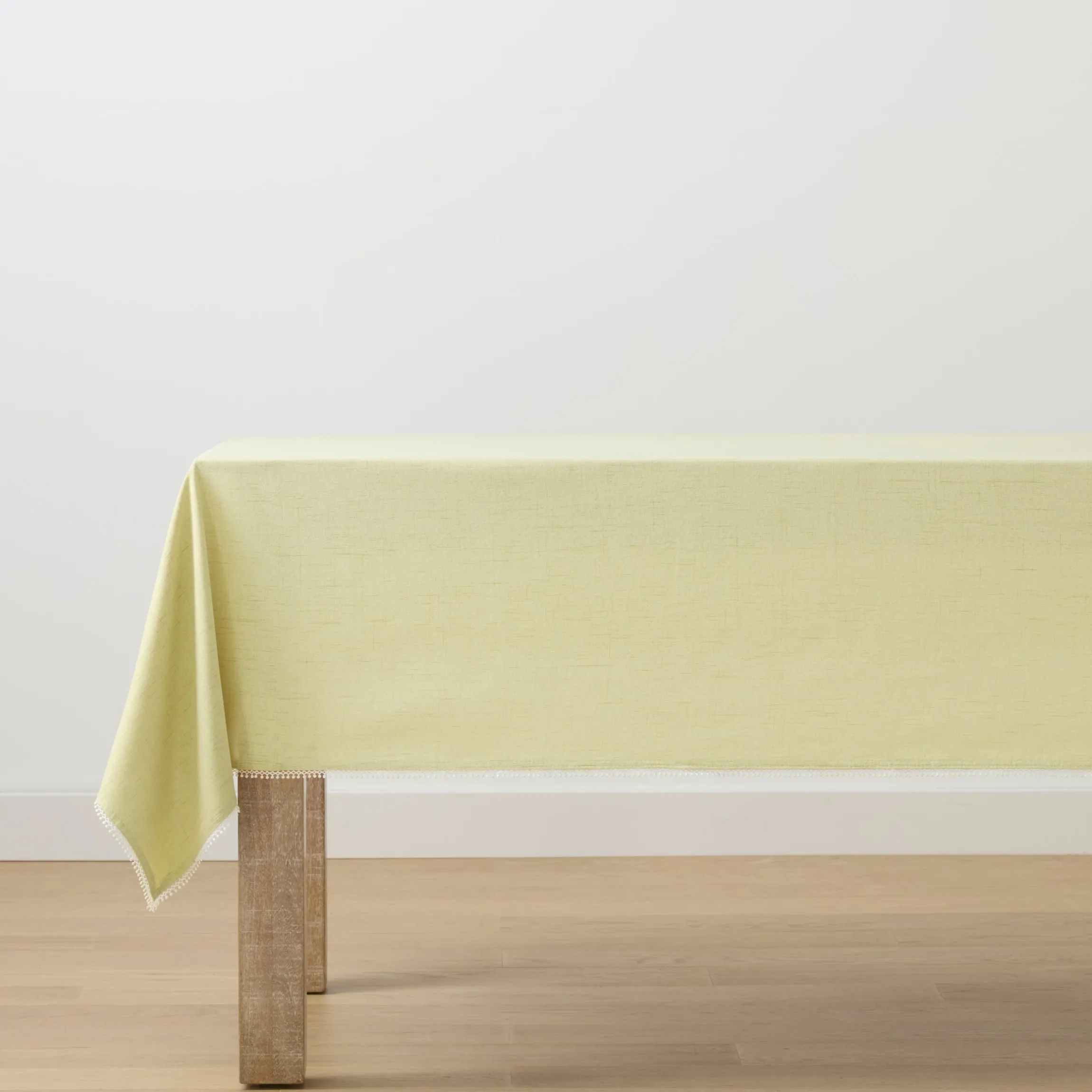 French Perle Pistachio 60x120 Tablecloth