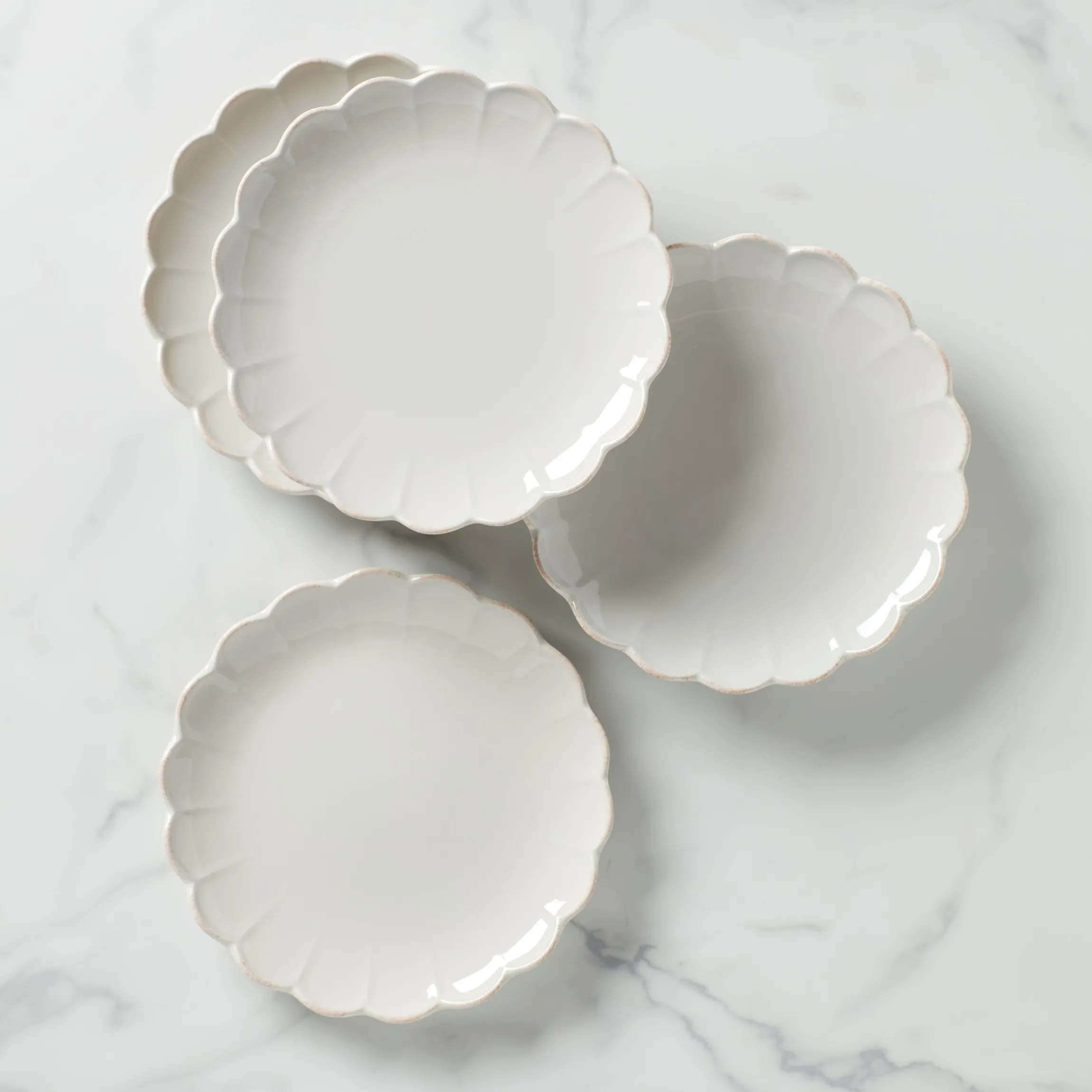 French Perle Scallop White Accent Plates, Set of 4