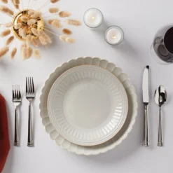 French Perle Scallop White Dinner Plates, Set of 4