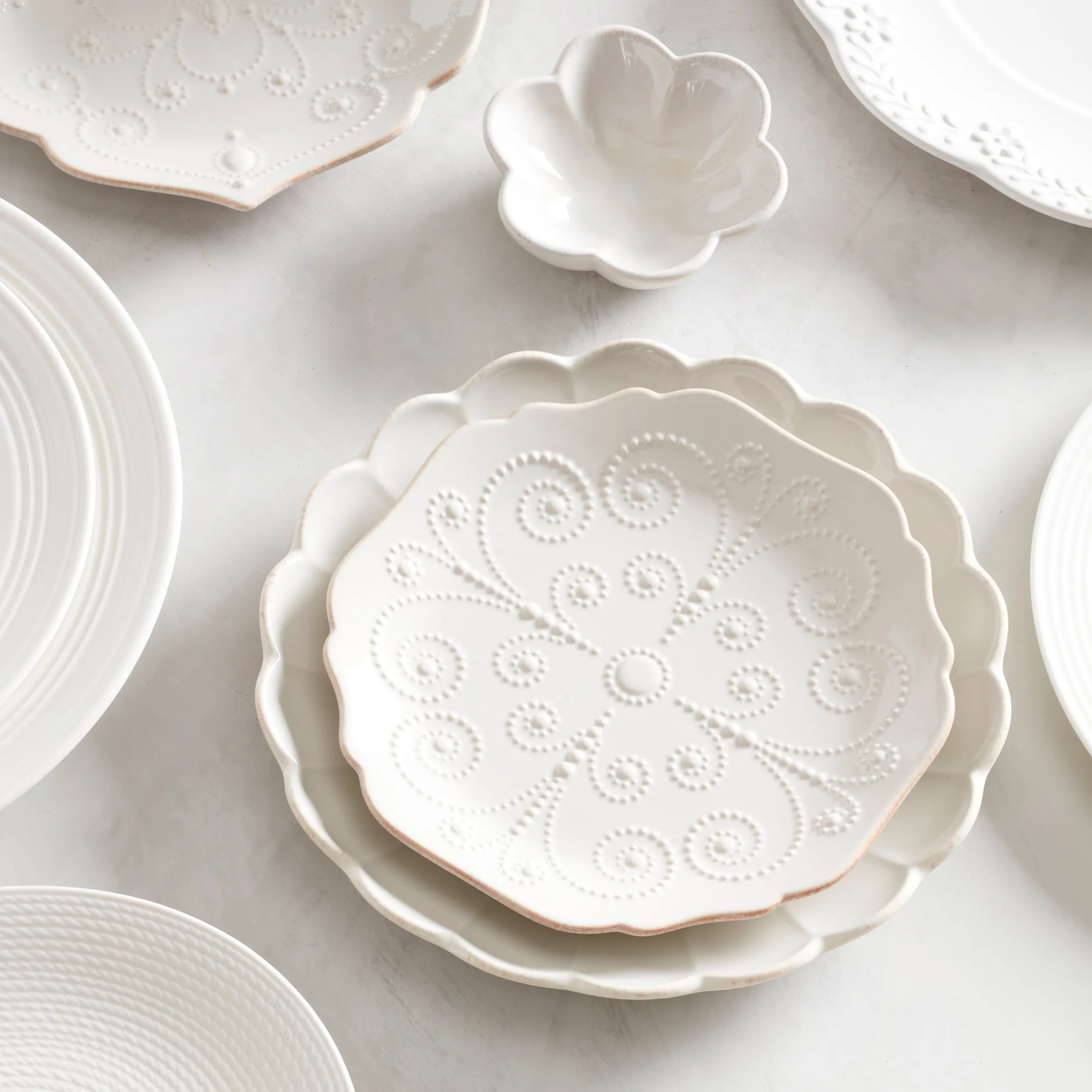 French Perle Scallop White Mini Dish