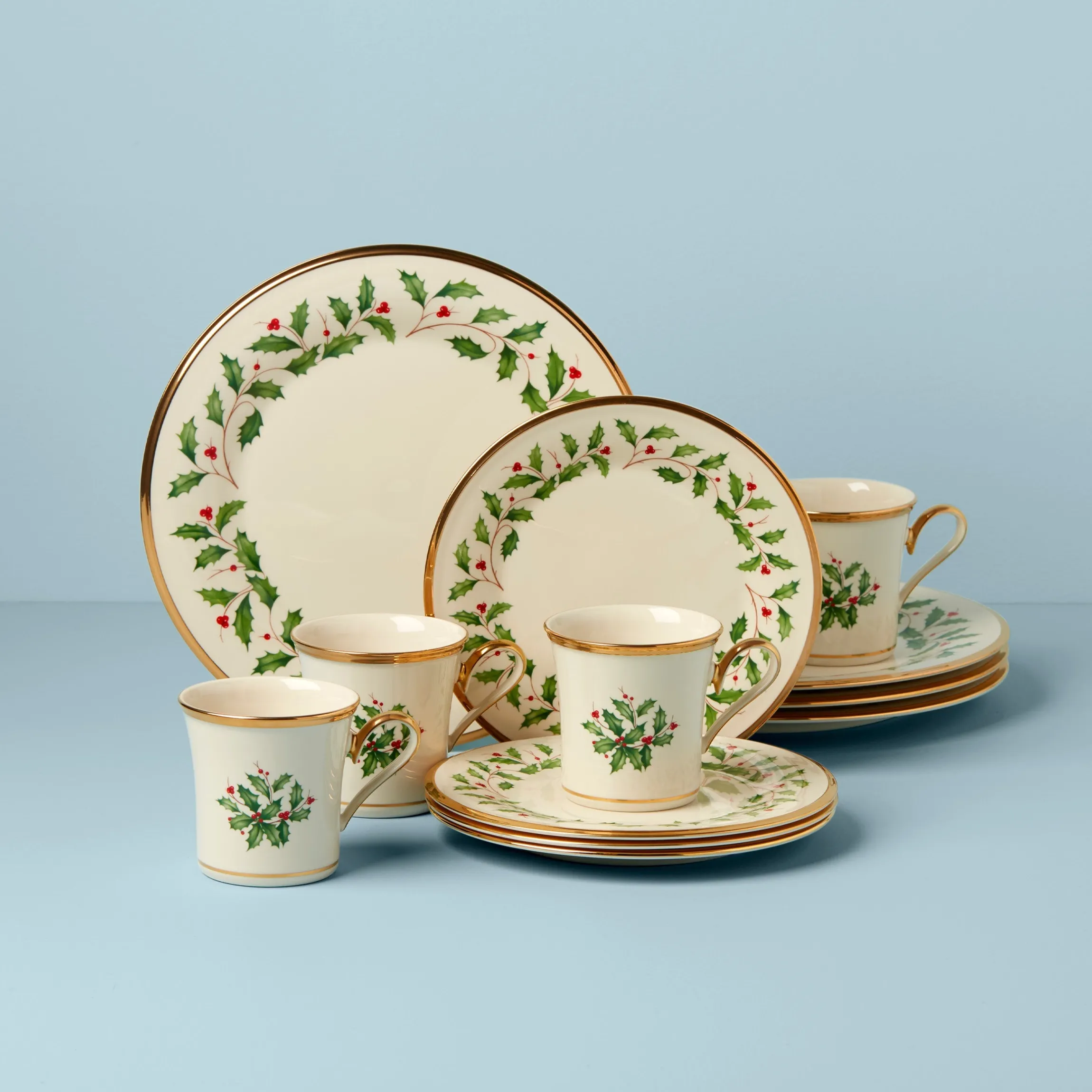 Holiday 12-Piece Plate & Mug Dinnerware Set