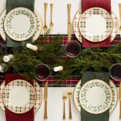 Holiday 12-Piece Plate & Mug Dinnerware Set