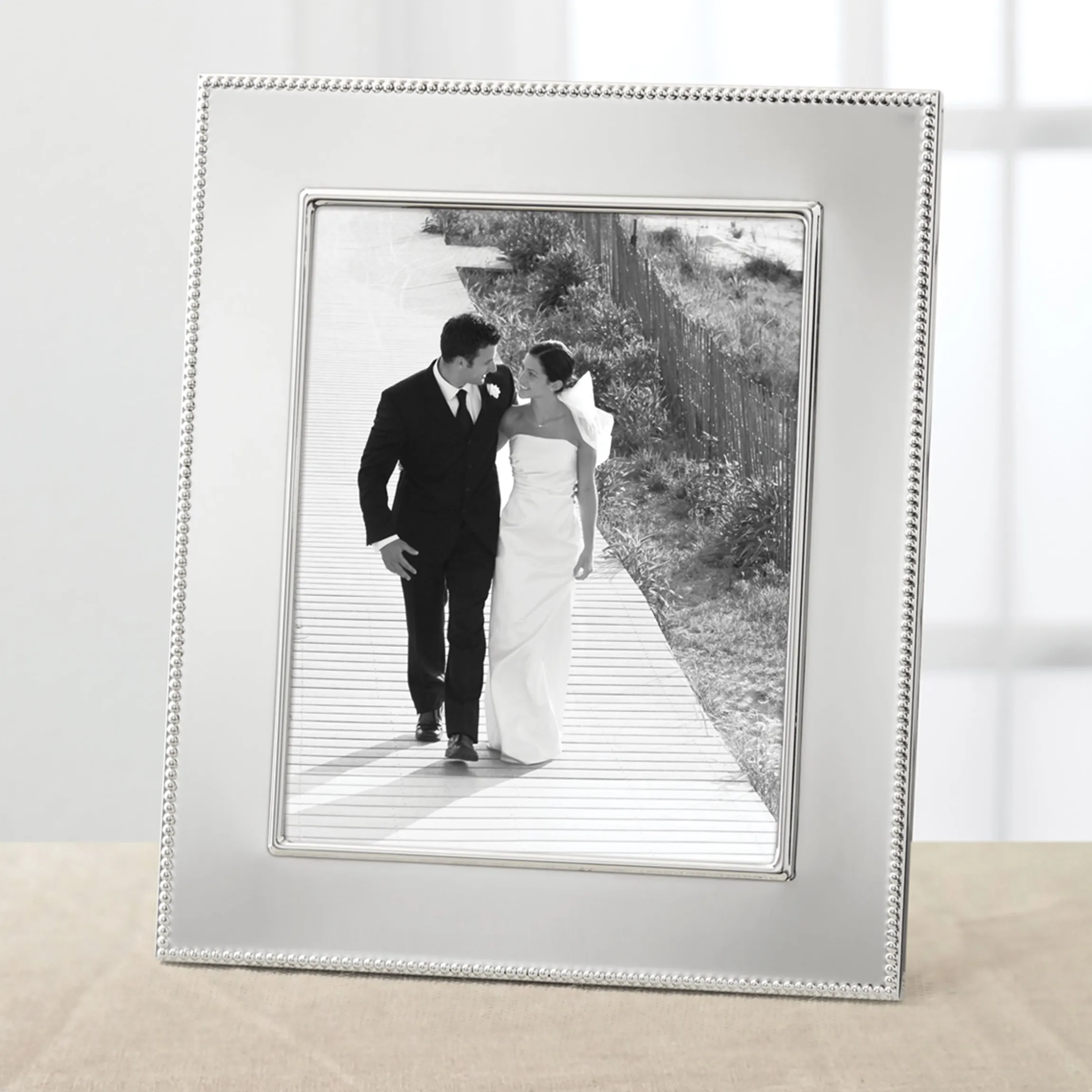 Lyndon Silverplate 8x10 Photo Frame