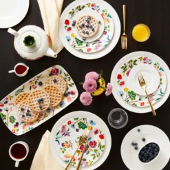 Malmo Gold 20-Piece Flatware Set