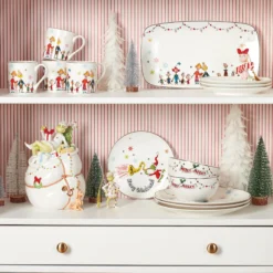 Merry Grinchmas Dinner Plates, Set of 4