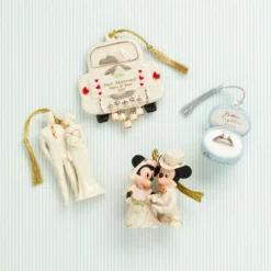 Minnie's Dream Wedding Ornament