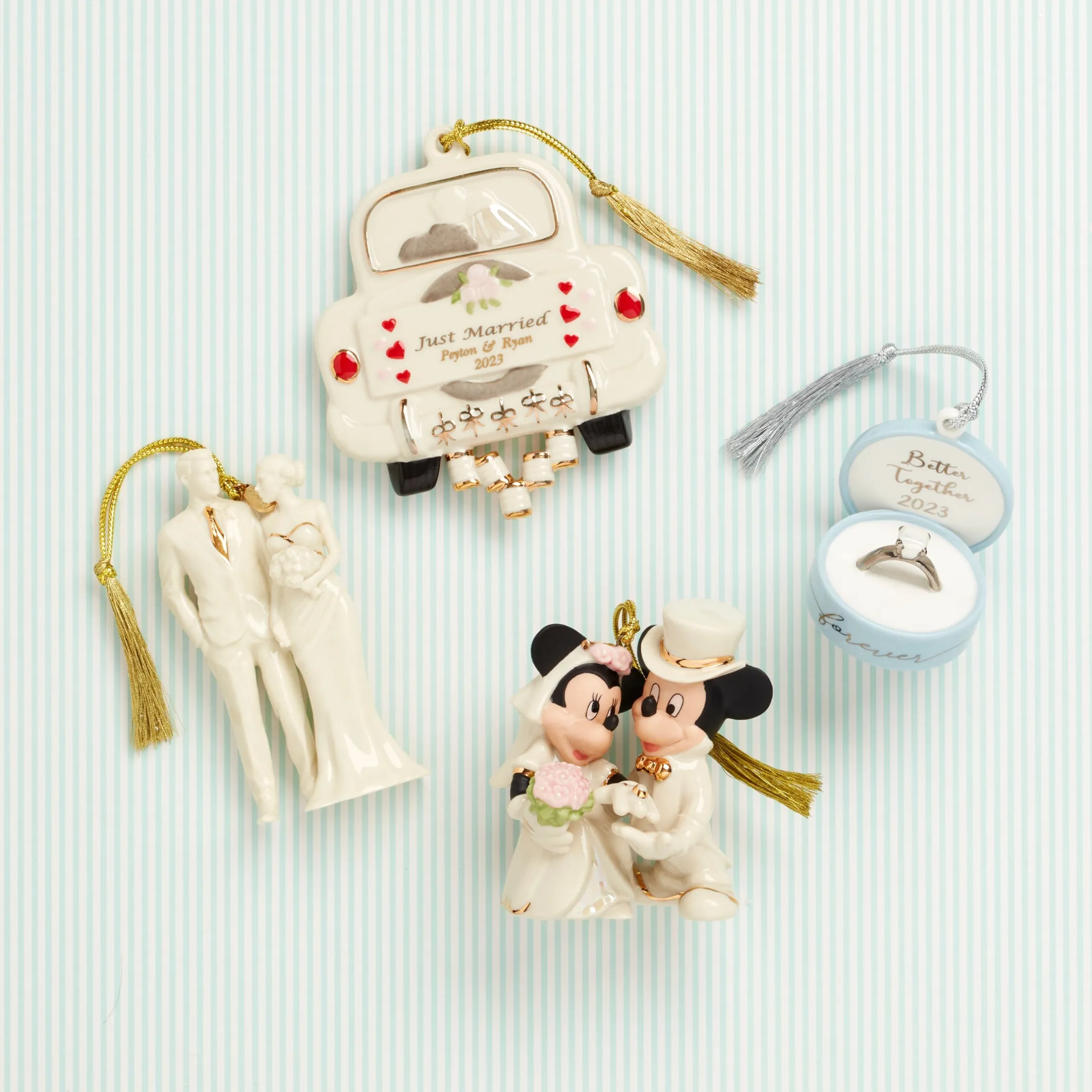 Minnie's Dream Wedding Ornament