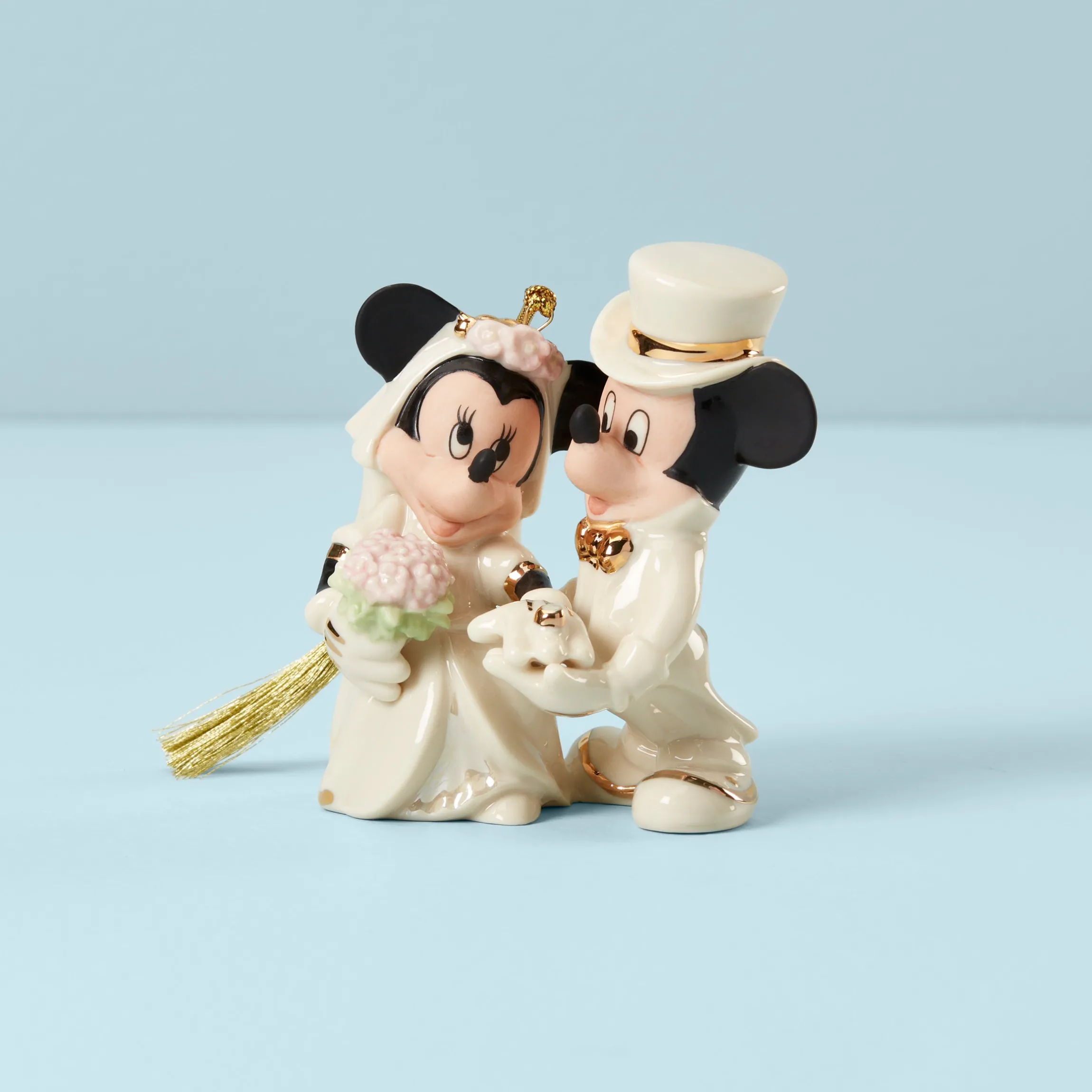 Minnie's Dream Wedding Ornament