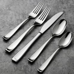 Moda 75-Piece Flatware Set