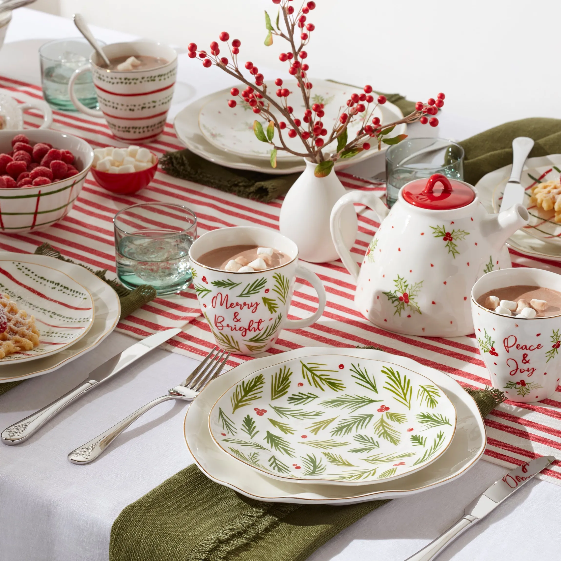 Noella 65-Piece Flatware Set