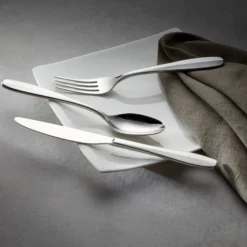 Oakwood 20-Piece Flatware Set