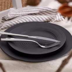 Oakwood 20-Piece Flatware Set