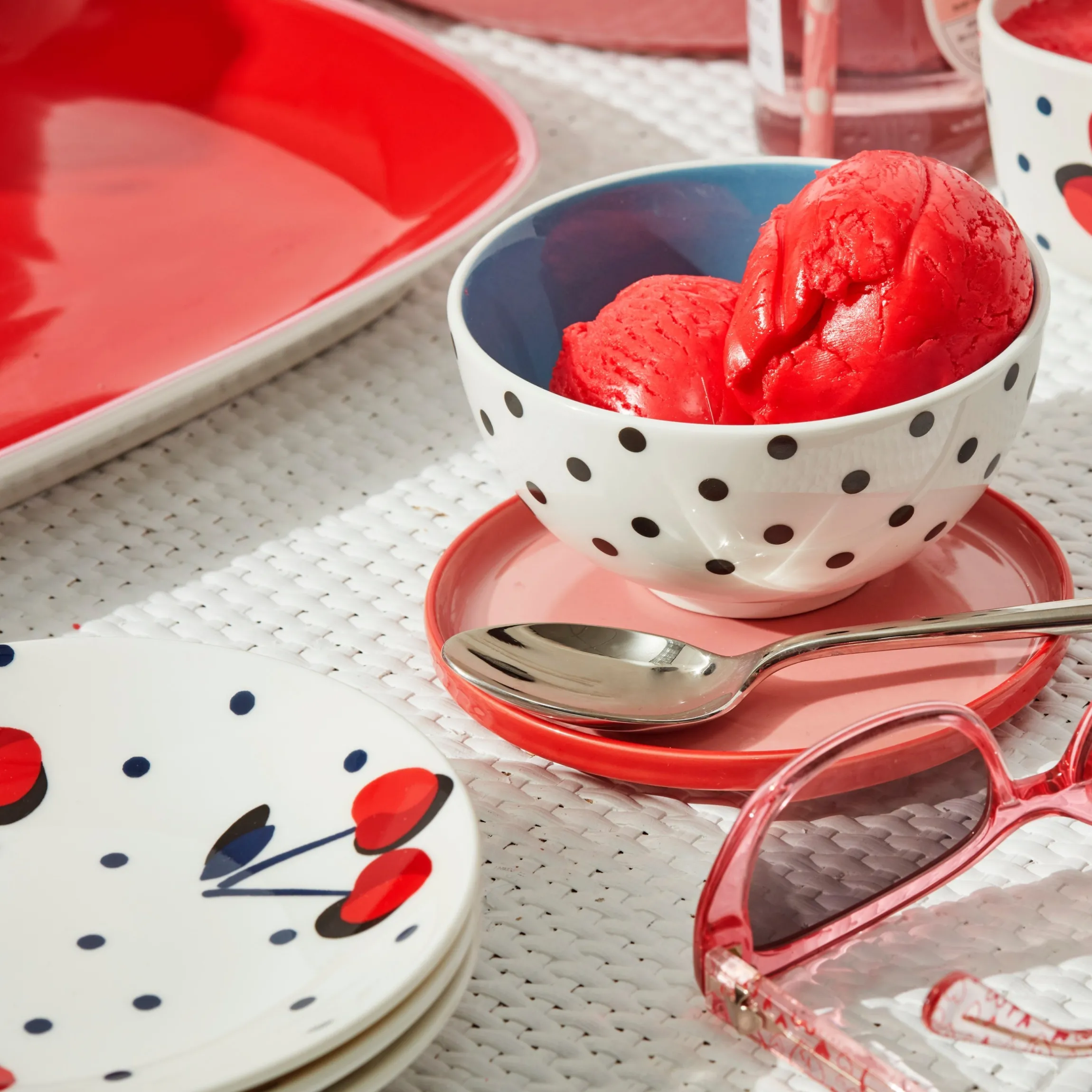 On The Spot 8-Piece Mini Nesting Set