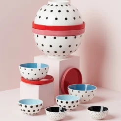 On The Spot 8-Piece Nesting Dinnerware Set