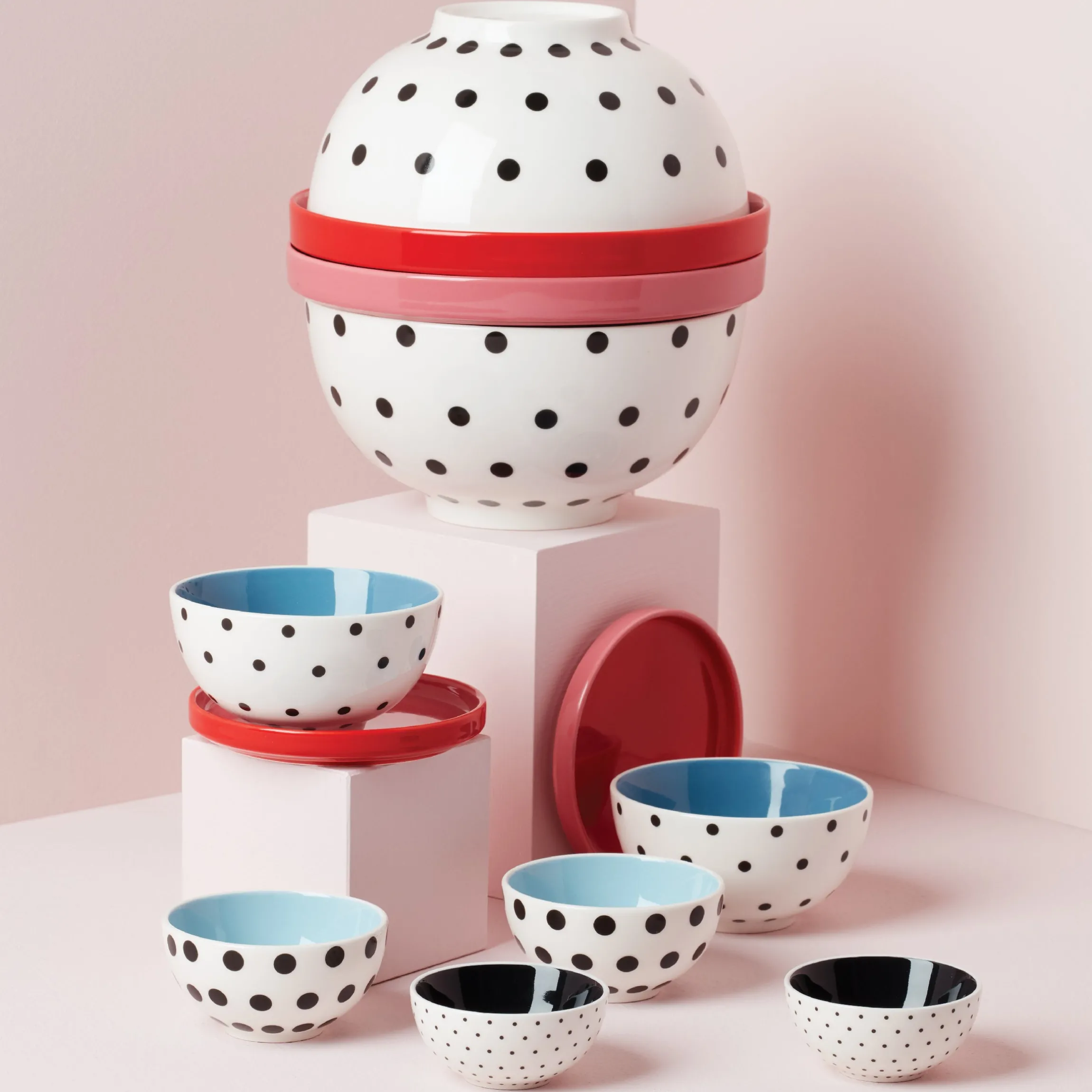 On The Spot 8-Piece Nesting Dinnerware Set