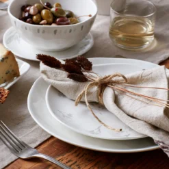 Oyster Bay 12-Piece Dinnerware Set