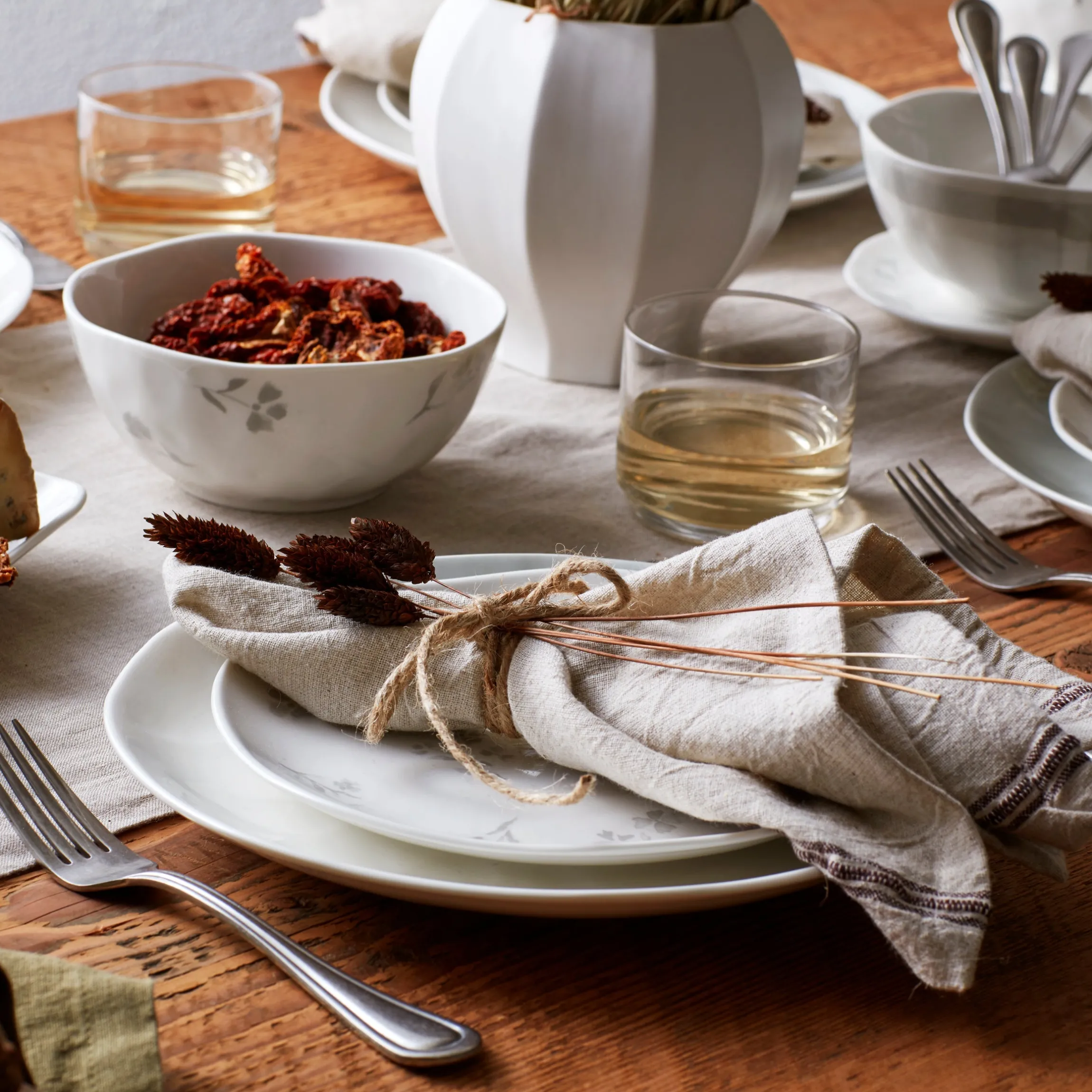 Oyster Bay 12-Piece Dinnerware Set