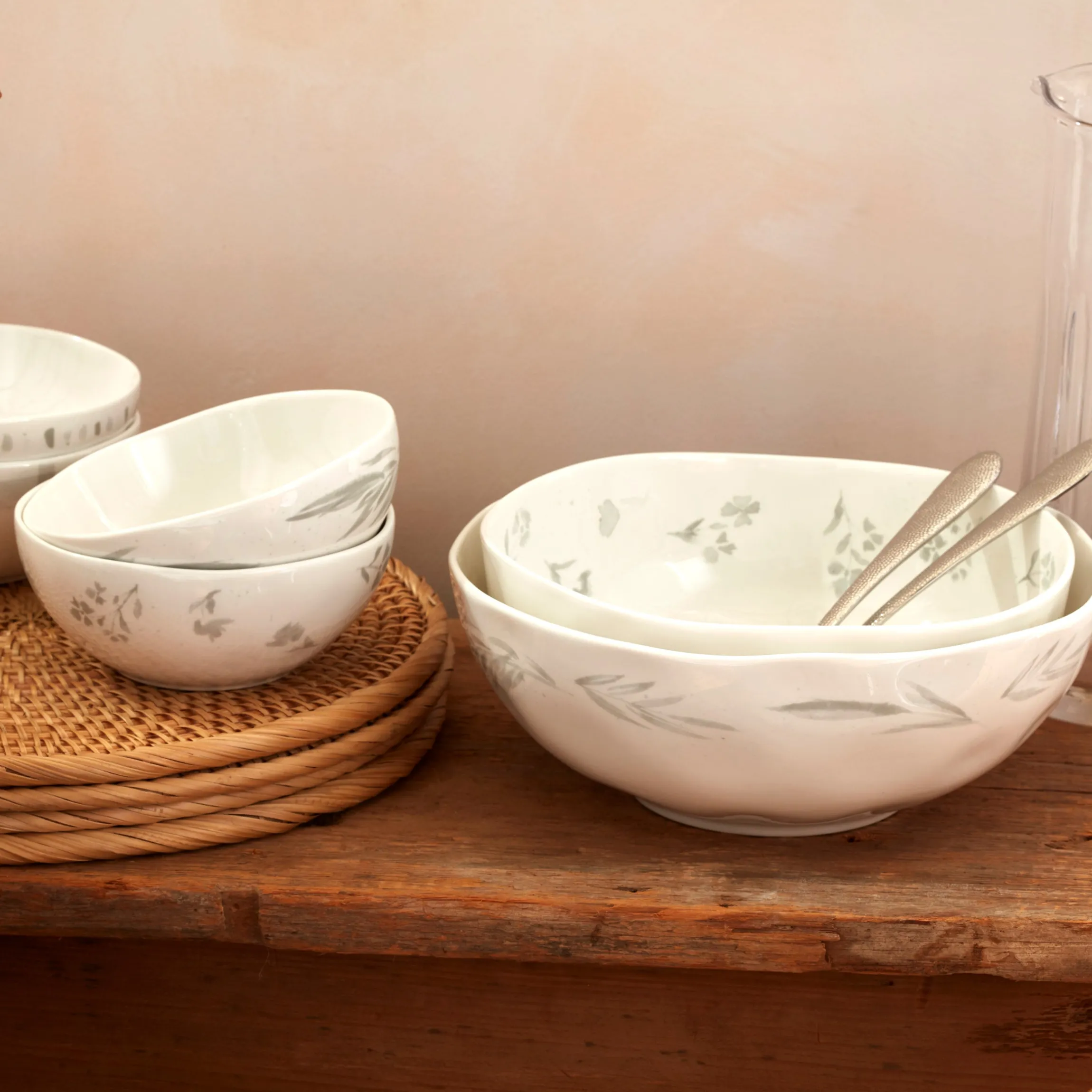 Oyster Bay 2-Piece Nesting Serving Bowls