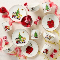 Peanuts Gang 12-Piece Dessert Set