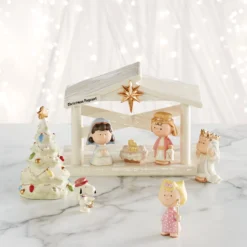 Peanuts 7-Piece Christmas Pageant Figurines