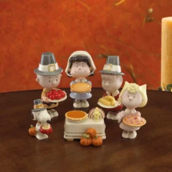 Peanuts Thanksgiving 6-Piece Figurine Set