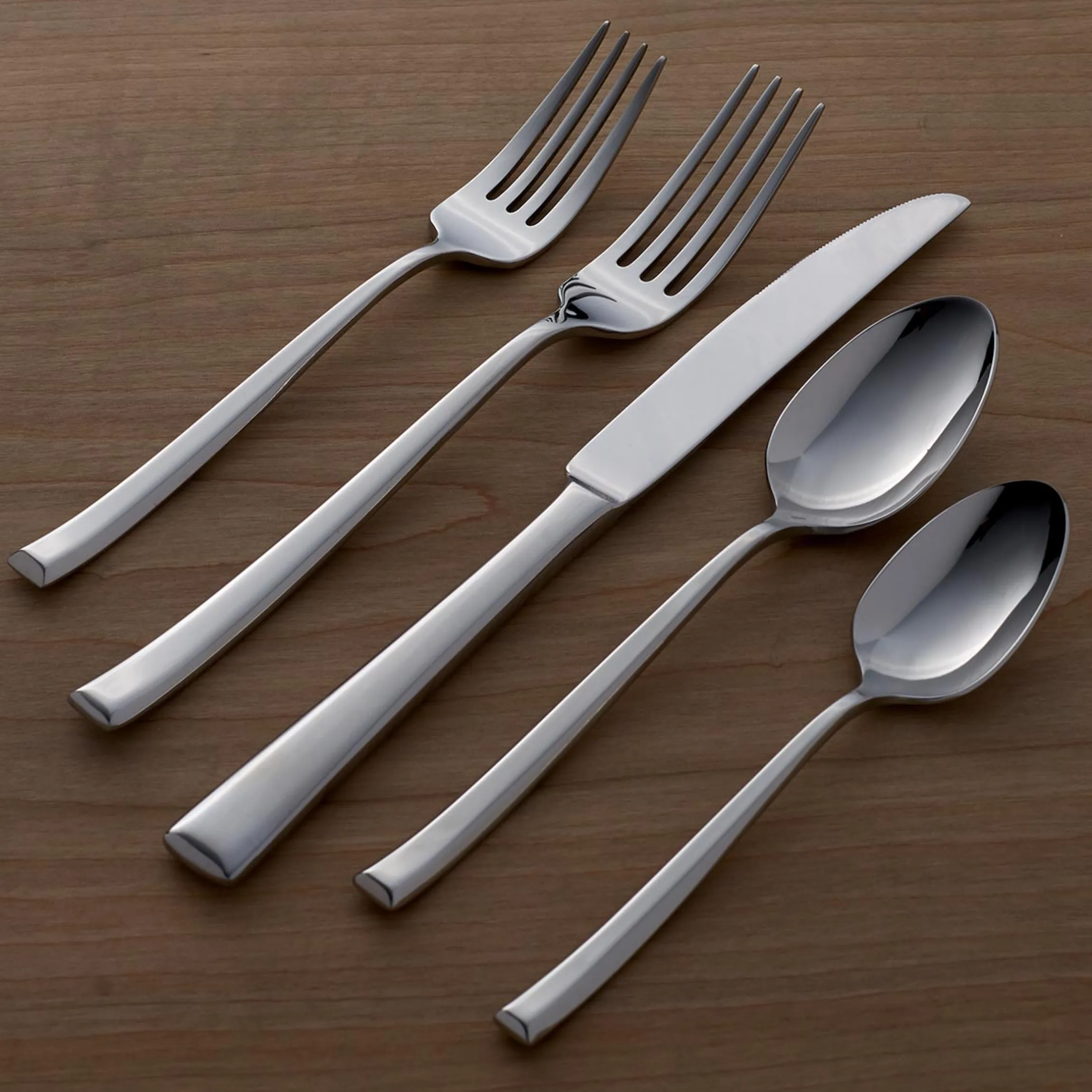 Pearce 20-Piece Flatware Set