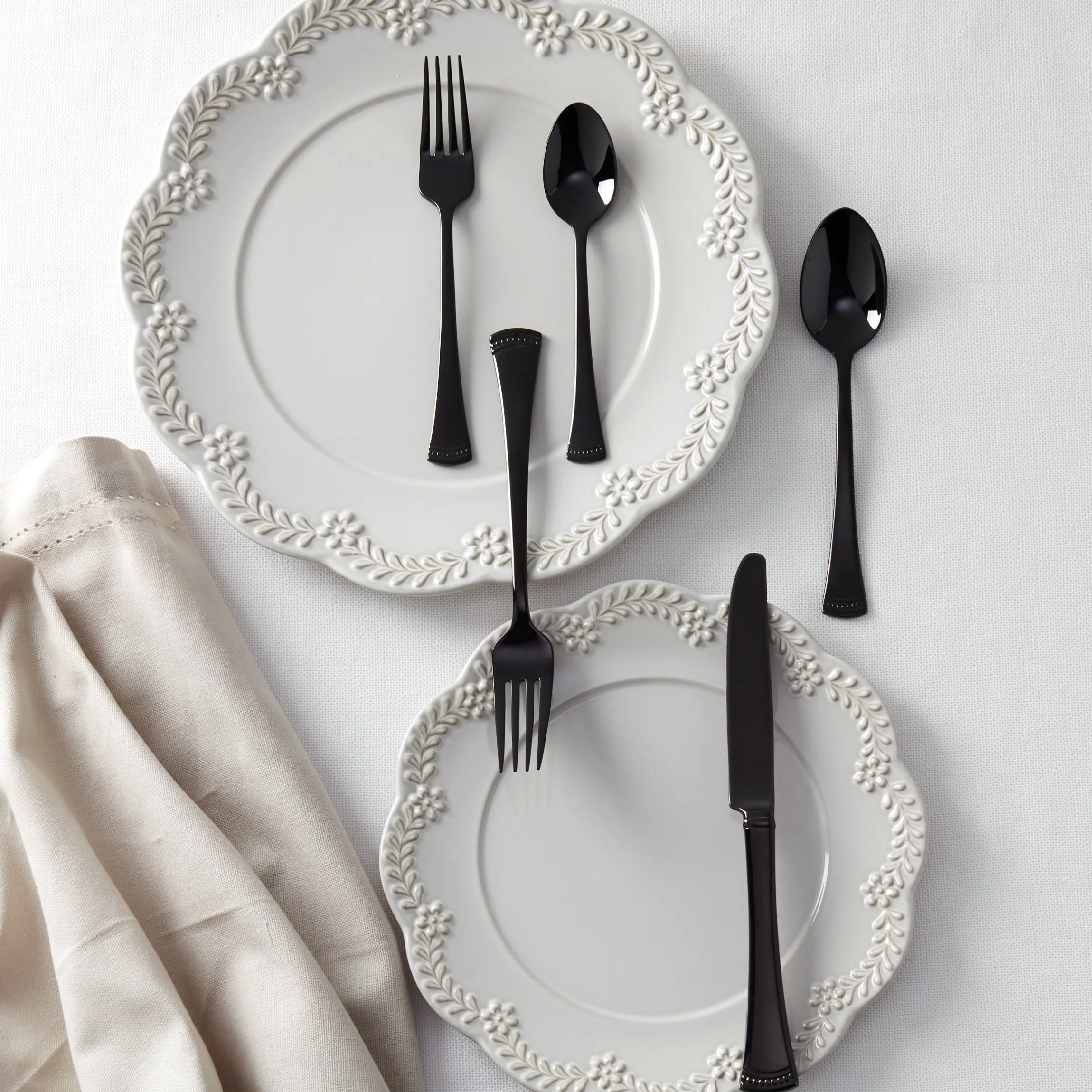Portola Black Mirror 20-Piece Flatware Set