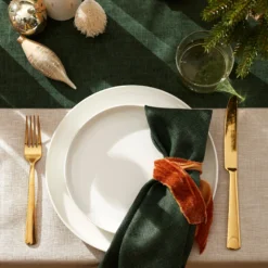 24 Seven White 18-Piece Dinnerware Set