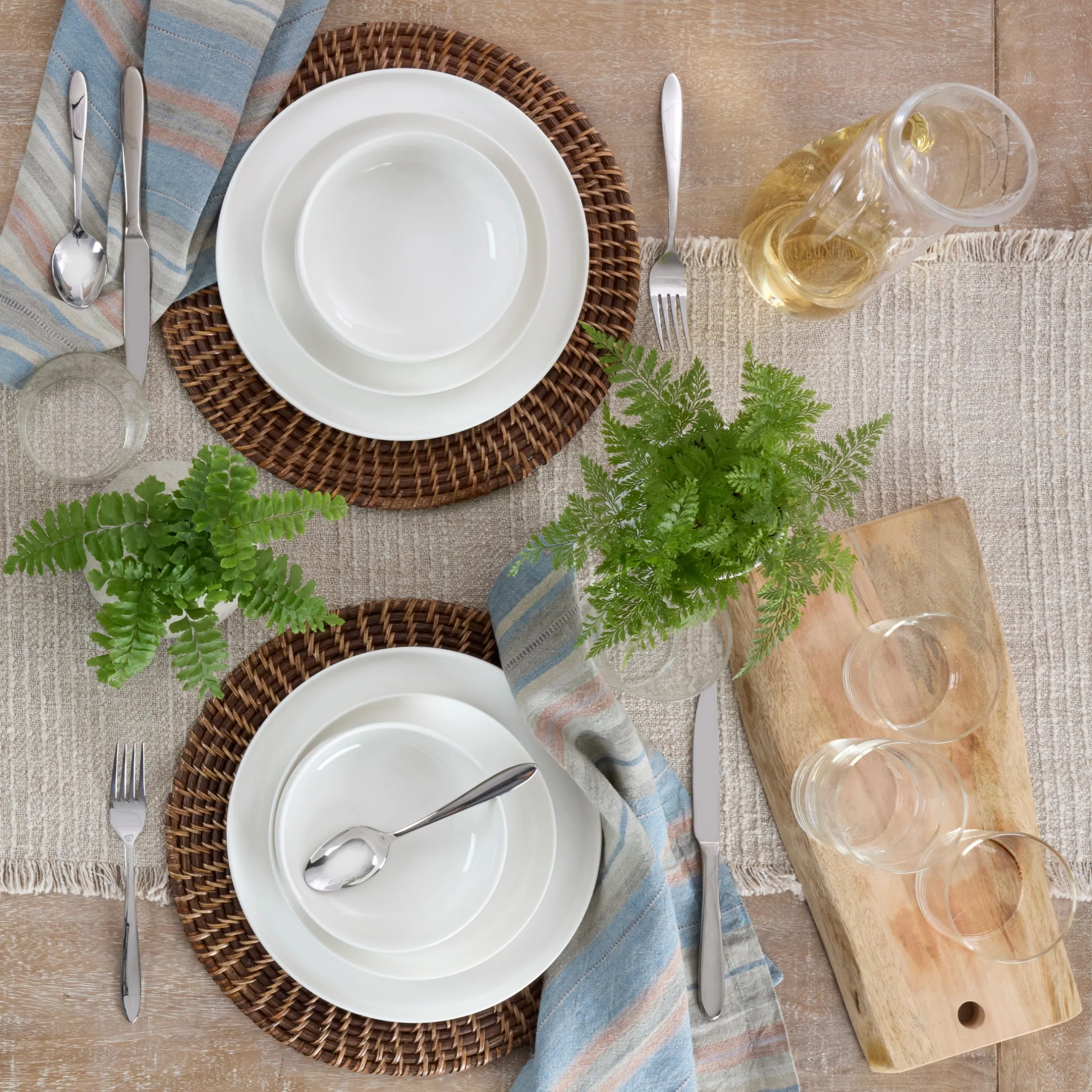 24 Seven White 12-Piece Dinnerware Set