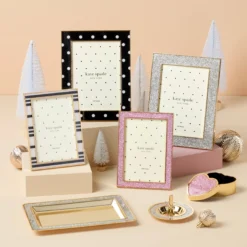 Sitting Pretty Stripe 4x6 Photo Frame